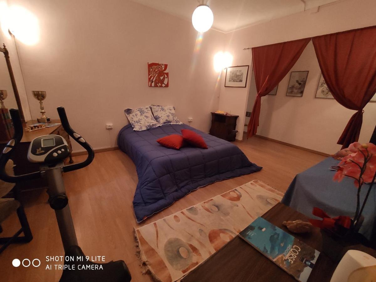 Ex Ostu Impero: Vino, Tartufo Ed Ospitalita Apartment La Morra Luaran gambar